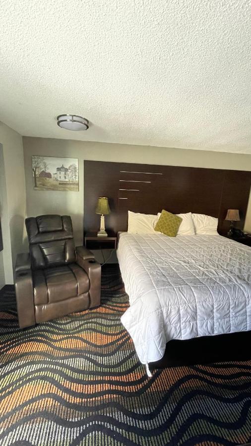Country Town N' Suites Gatlinburg Dış mekan fotoğraf