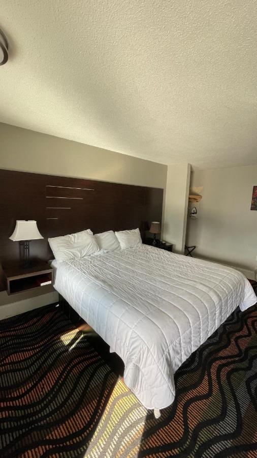 Country Town N' Suites Gatlinburg Dış mekan fotoğraf