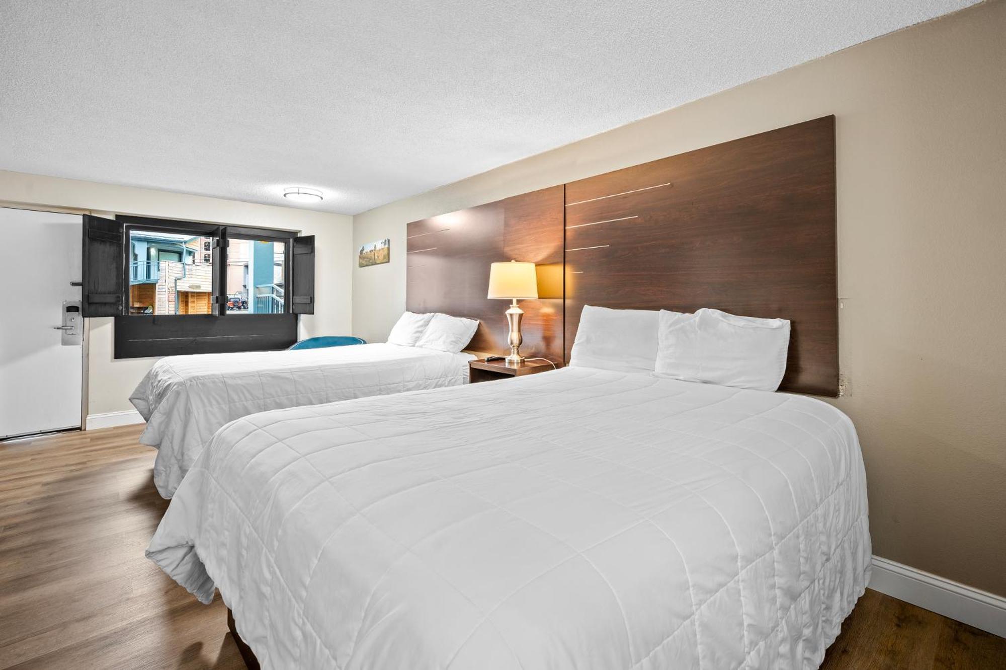 Country Town N' Suites Gatlinburg Dış mekan fotoğraf
