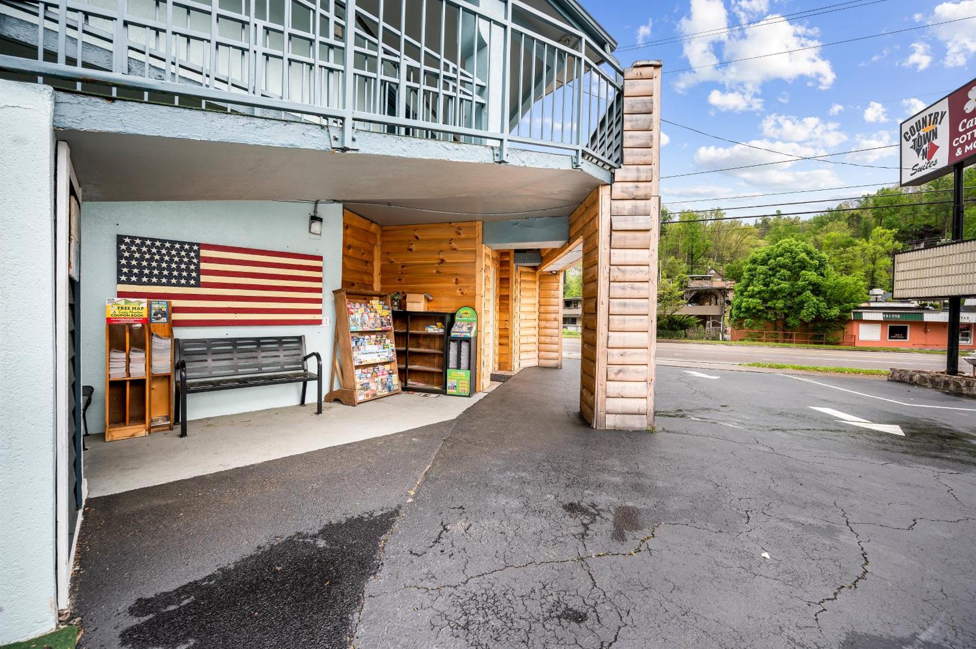 Country Town N' Suites Gatlinburg Dış mekan fotoğraf