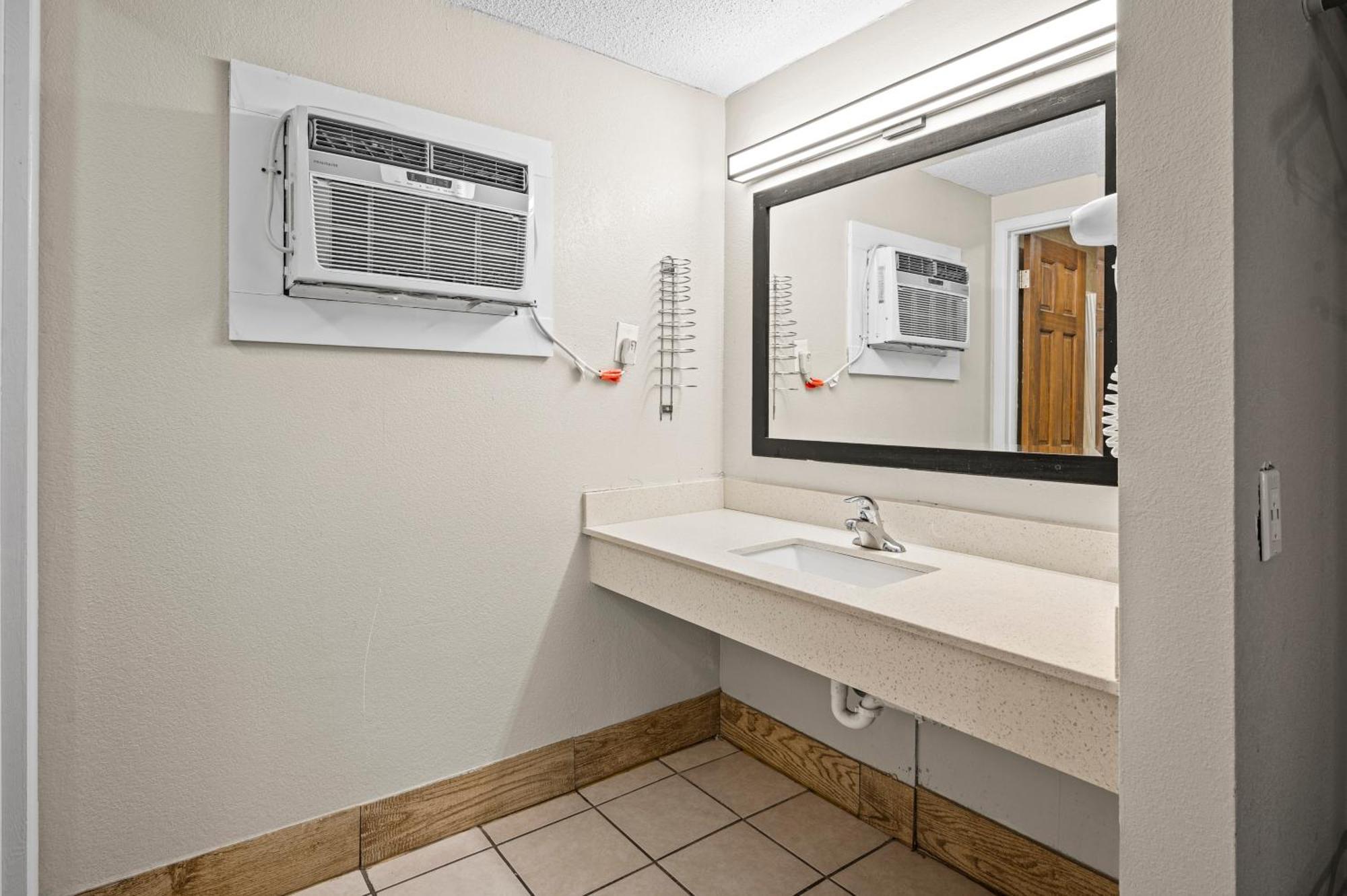 Country Town N' Suites Gatlinburg Dış mekan fotoğraf