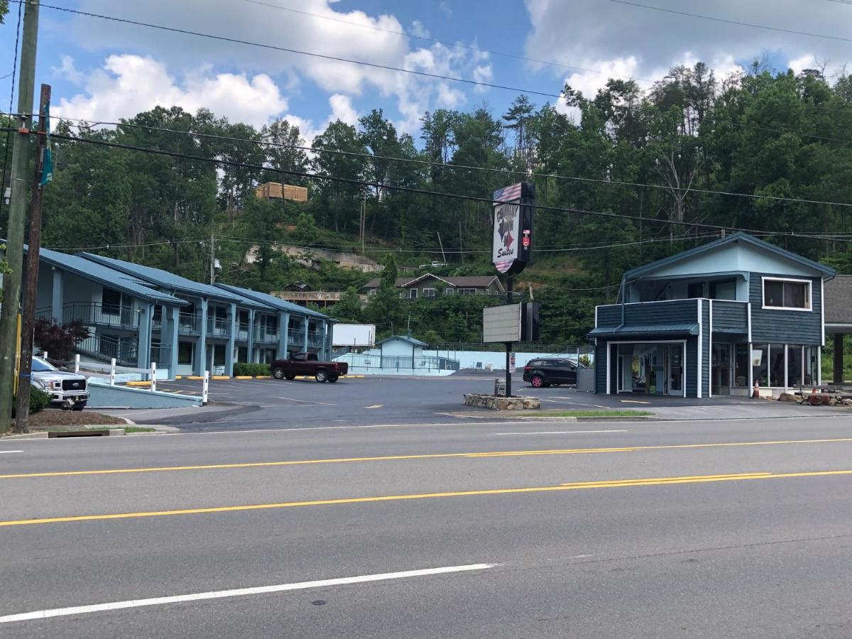 Country Town N' Suites Gatlinburg Dış mekan fotoğraf